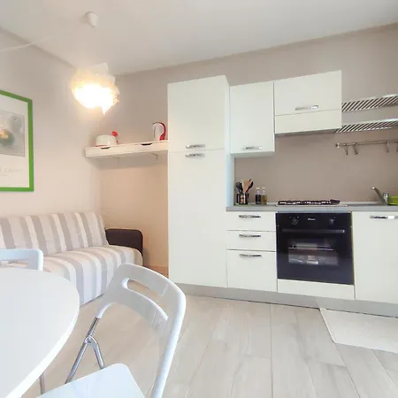 Villa Loretta - Relax Apartment Διαμέρισμα